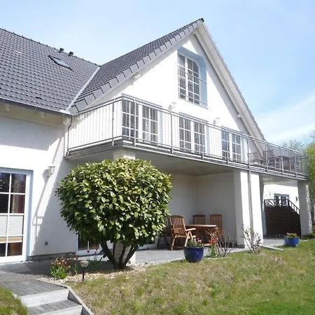 Ferienhaus Am Yachthafen, Duenenzauber Rostock